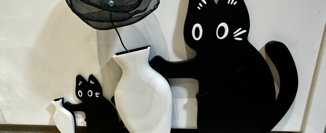 óþekkur köttur (fallandi vasi)