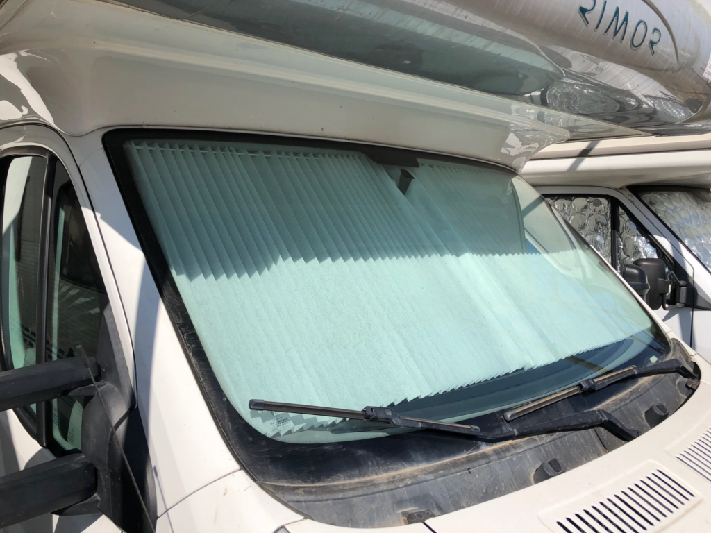 RV Cabin Obscurer
